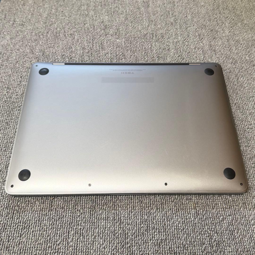 M1 MacBook Pro 2020 13inch メモリ16GB 256GB