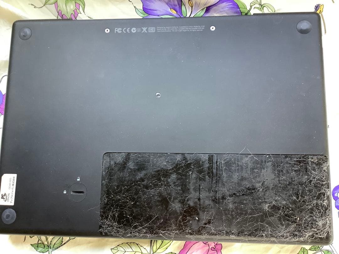 動作確認済ジャンク品マックブック2007年製 MacBook 13inc