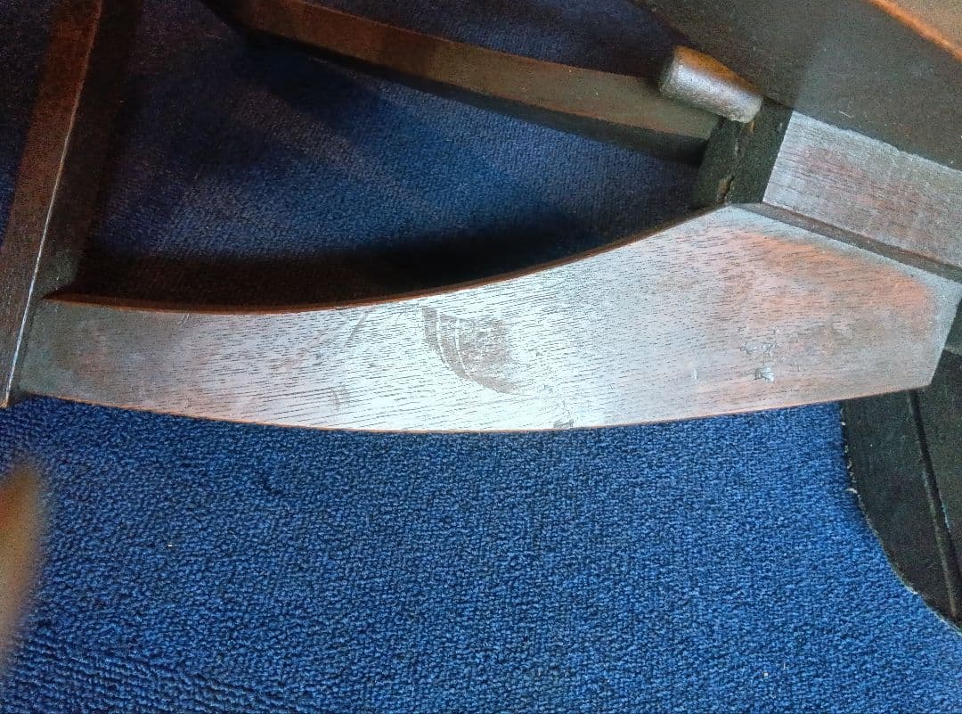 古いスツール　ビー玉　ガタつき　ヴィンテージ　昭和レトロ