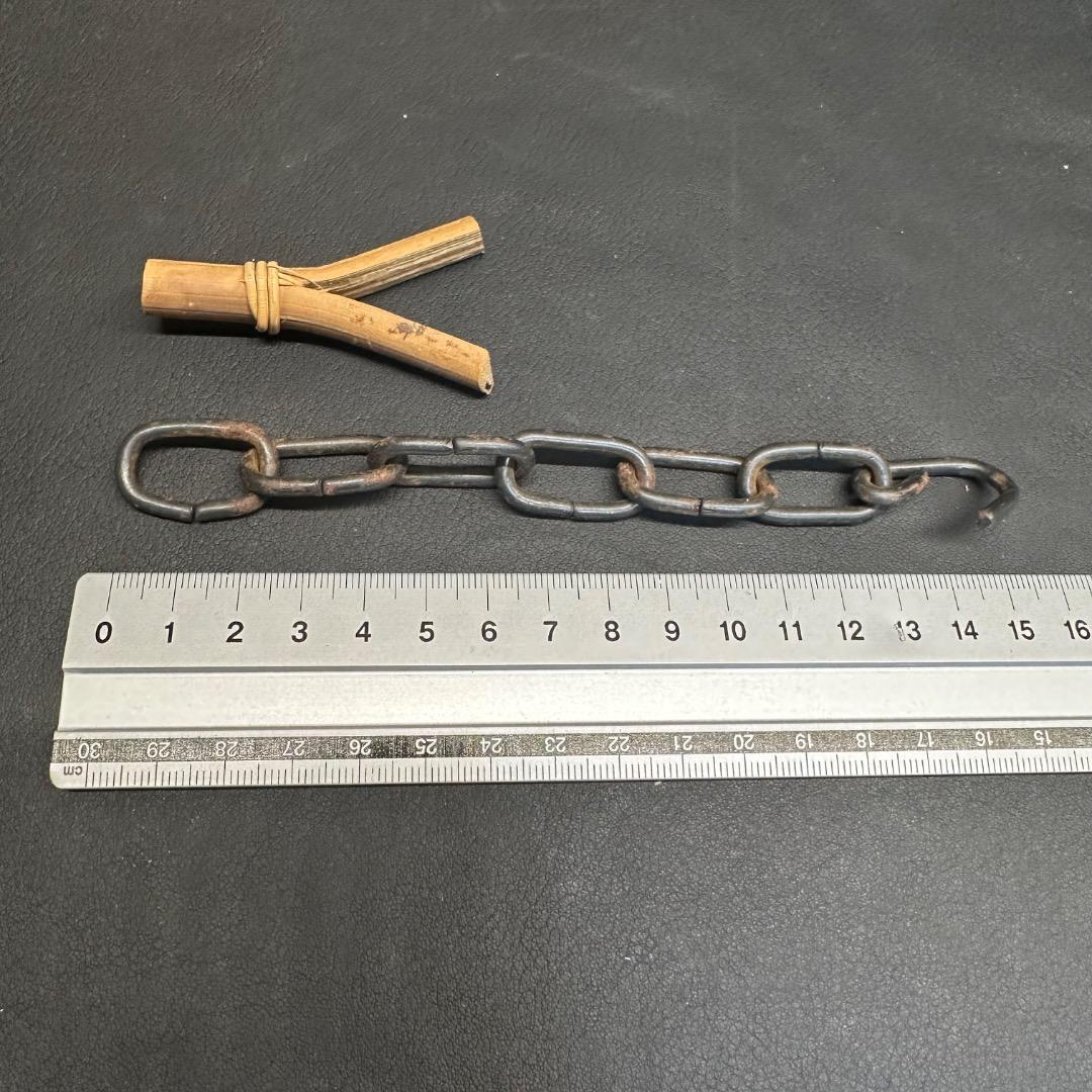 ♡Ec右1001 唐銅 三日月形 美術花器 吊り下げ 吊り花器 三日月 茶道具