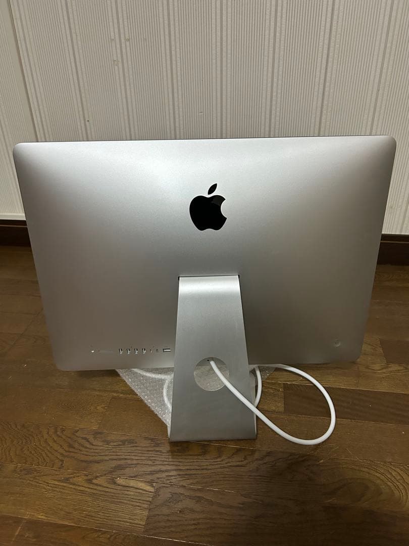 【美品】iMac Retina 4K. 21.5-Inch. 2019