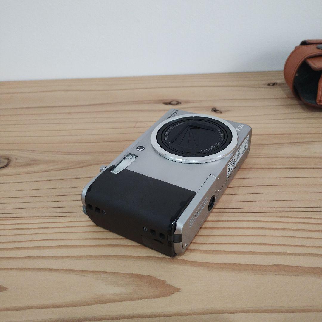 921　RICOH R8 コンパクトデジタルカメラ