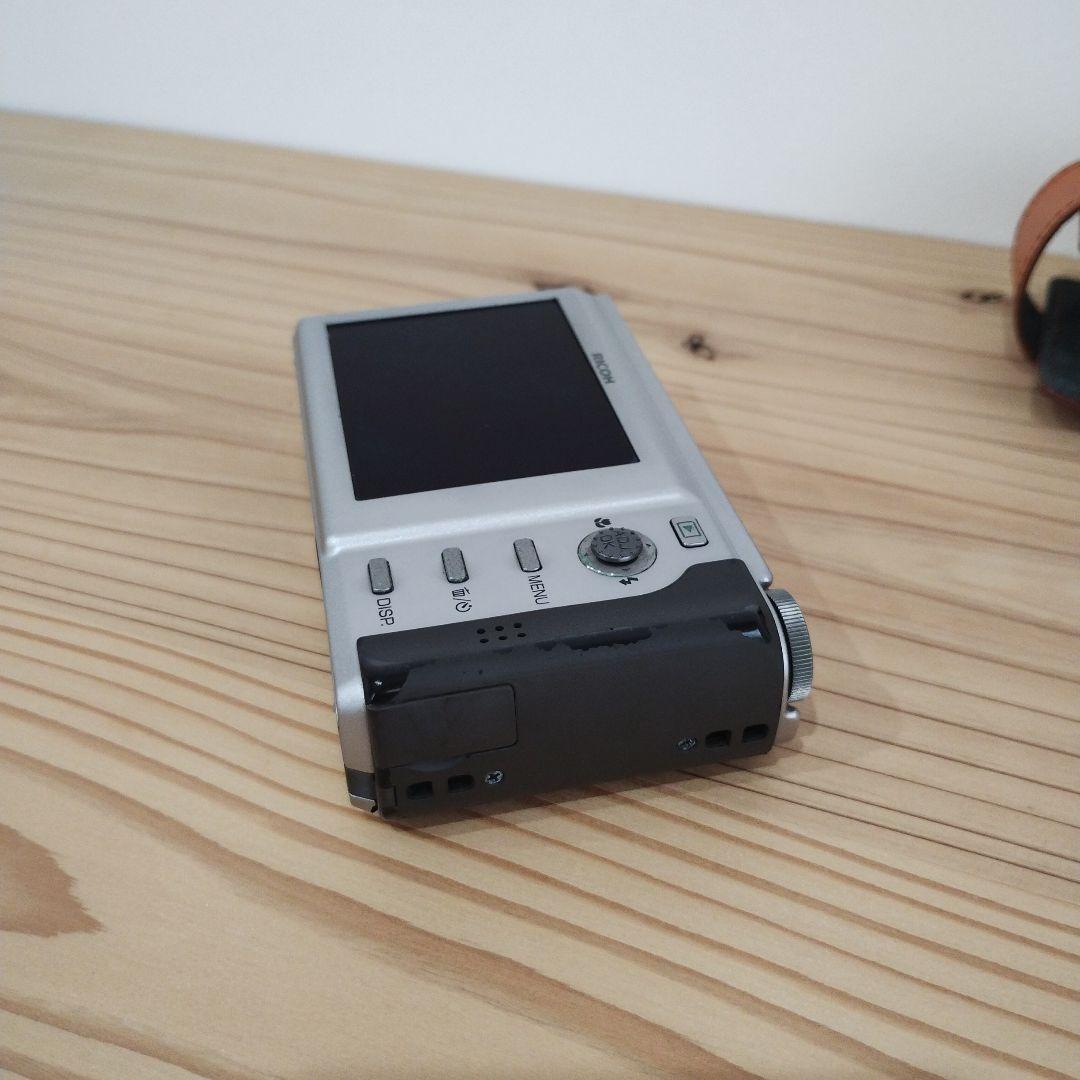 921　RICOH R8 コンパクトデジタルカメラ