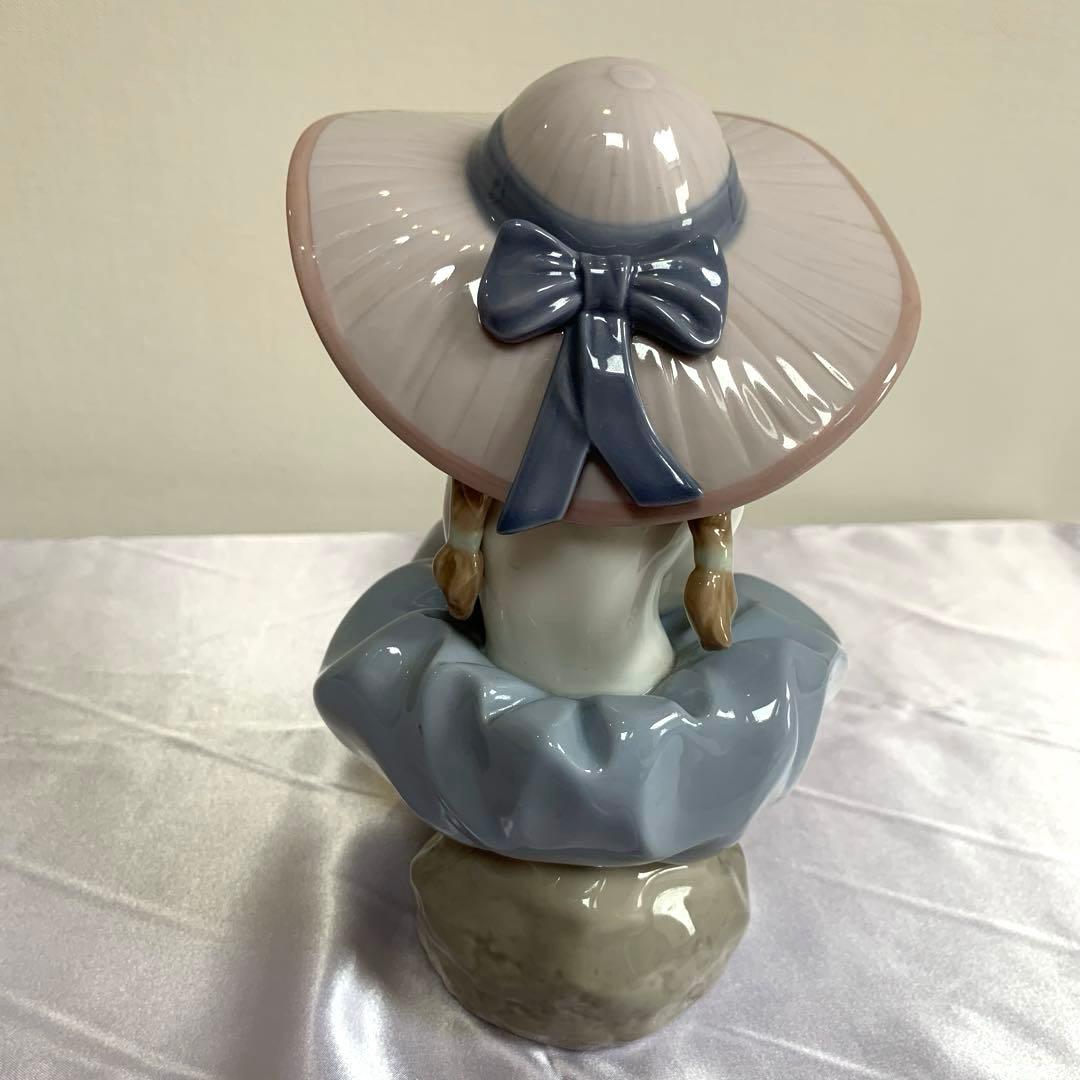 【極美品】リヤドロ LLADRO フィギュリン 5862「花の香りに包まれて」