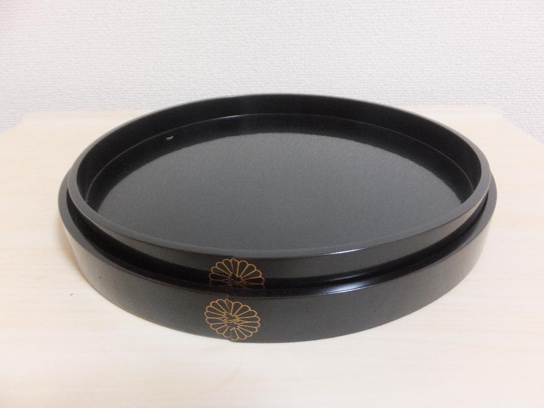 希少　牡丹印　御紋付黒塗御飯櫃　御盆貳枚　骨董品