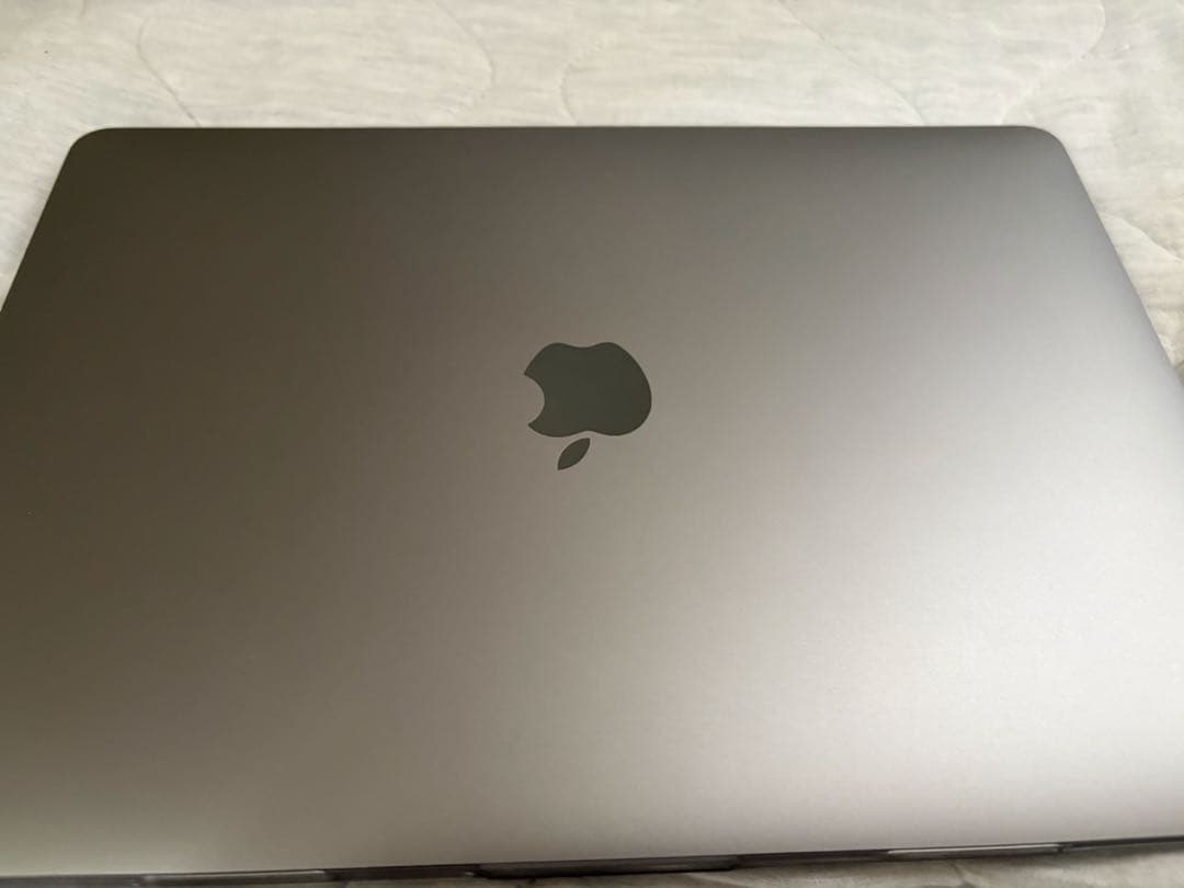 Apple MacBook Pro M1 本体