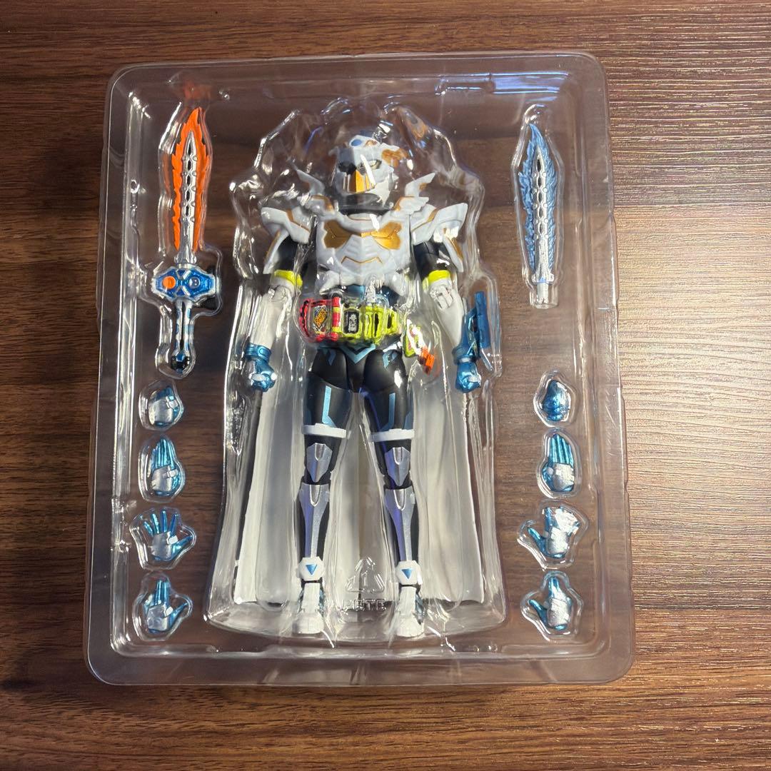 S.H.Figuarts 仮面ライダー ブレイブ レガシーゲーマーレベル100