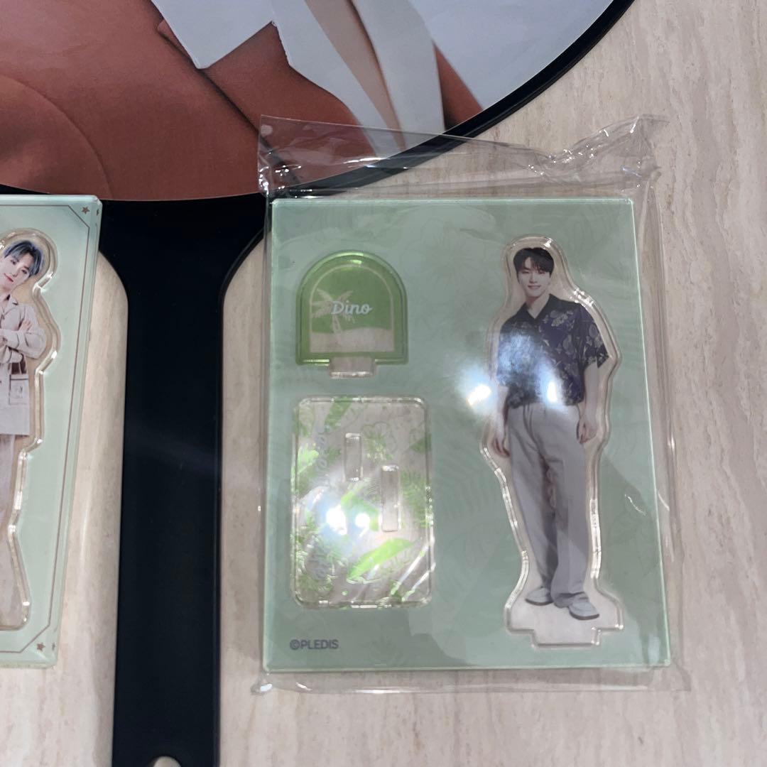 SEVENTEEN セブチ ディノ うちわ　アクスタ　ラバーチャーム　セット