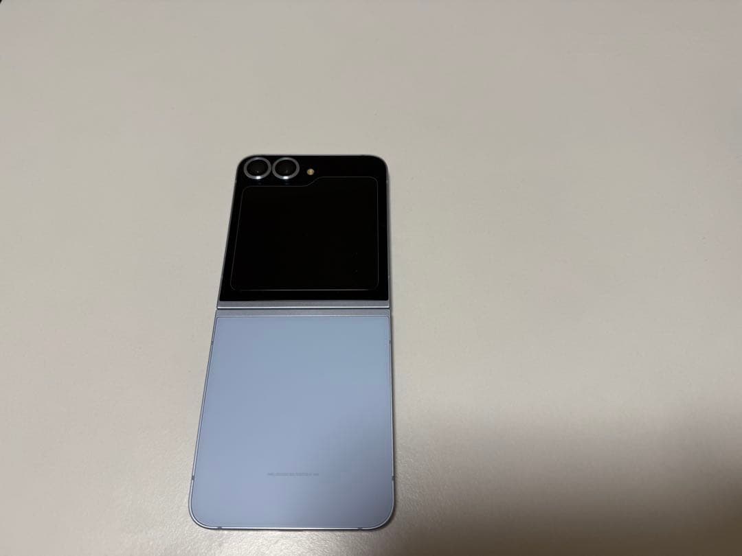 Samsung Galaxy Z Flip6 本体