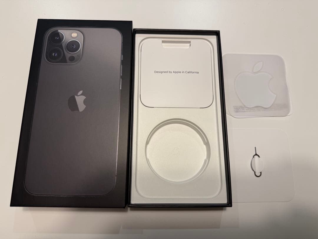 iPhone 13 Pro Max（512GB、グラファイト）