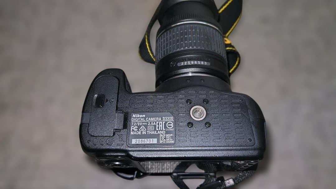 【美品】Nikon D3300 デジタル一眼レフカメラセット（S数9,635枚）