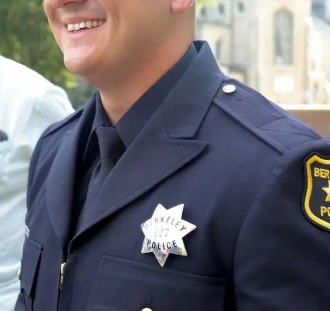 BERKELEY POLICE 112 セカンドバッジ