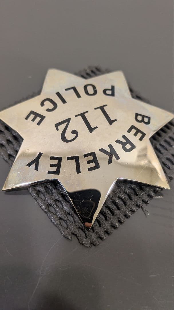 BERKELEY POLICE 112 セカンドバッジ