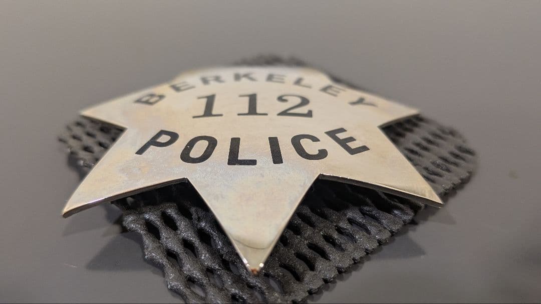 BERKELEY POLICE 112 セカンドバッジ