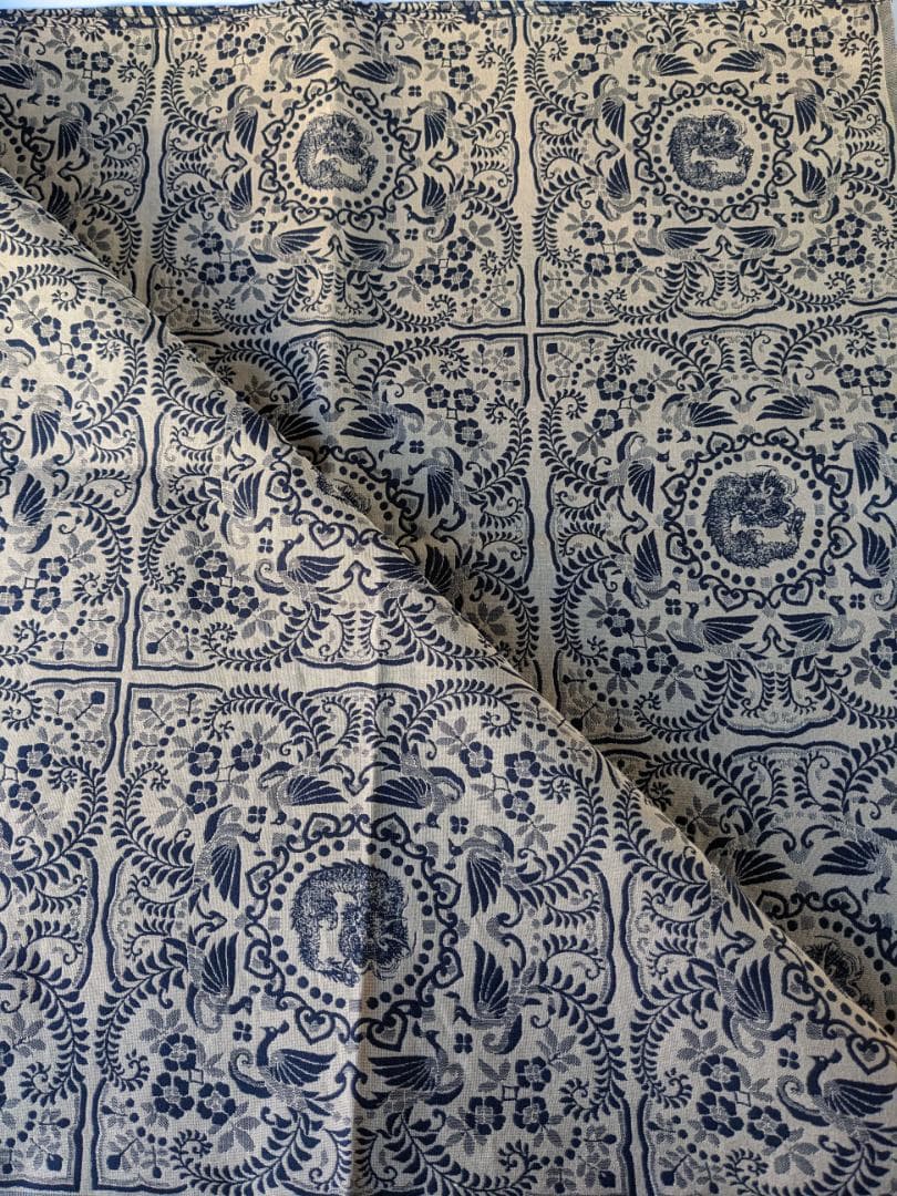 風通織　高級風呂敷　花鳥角紋に龍　紺　約120cm