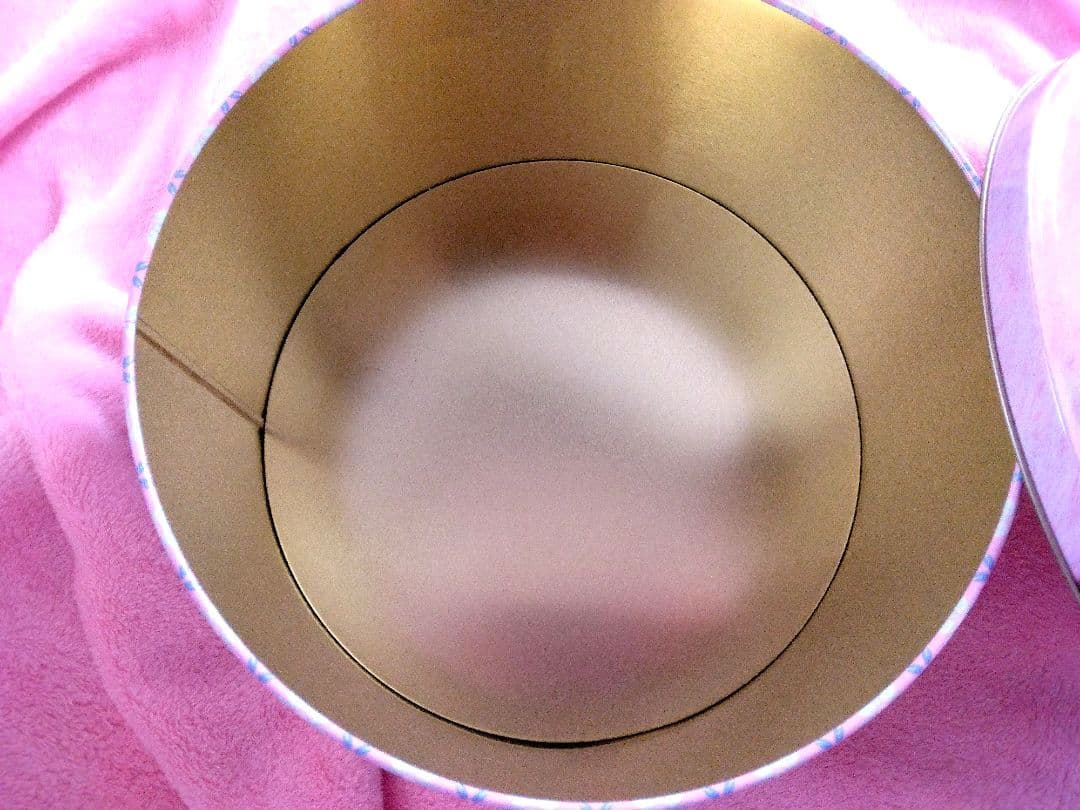 超激レア　入手困難　riceライス　アンドレア　ベア丸型ティン缶　デンマーク