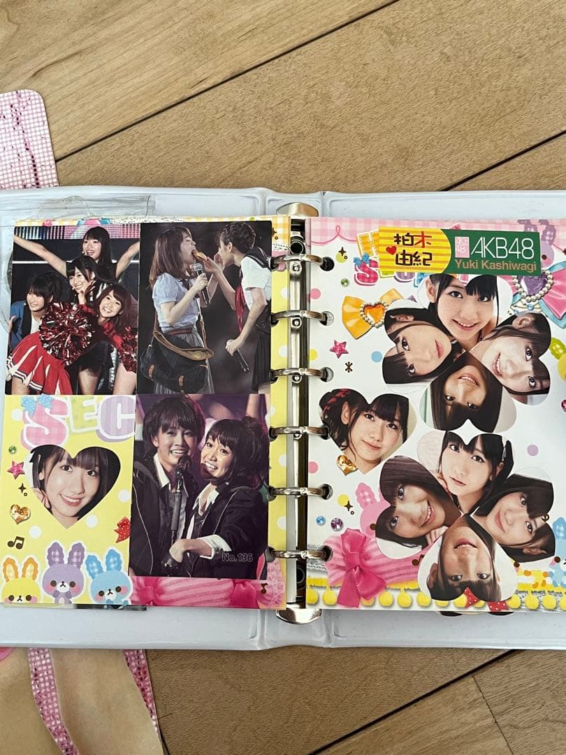 akb48 初期メン　生写真　ブロマイド　まとめ売り　サイン色紙　シール　下敷き