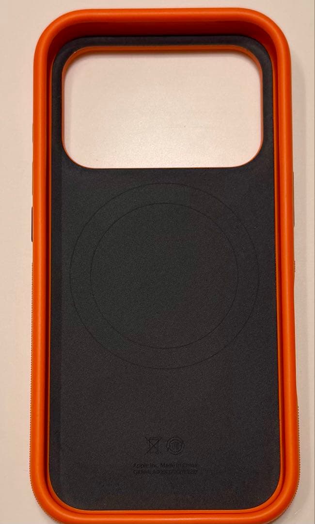 Beats iPhone 17 pro シエラオレンジ