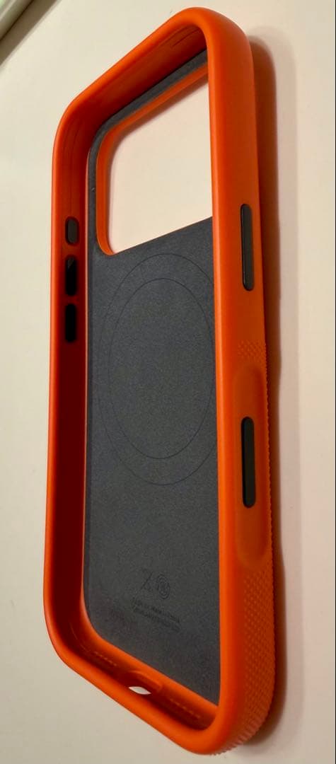 Beats iPhone 17 pro シエラオレンジ