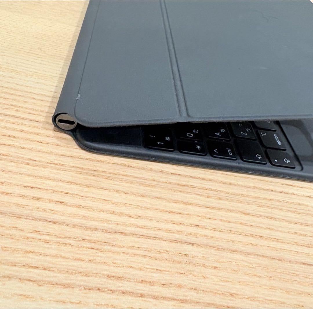 Magic Keyboard Apple純正 iPad 11インチ　黒