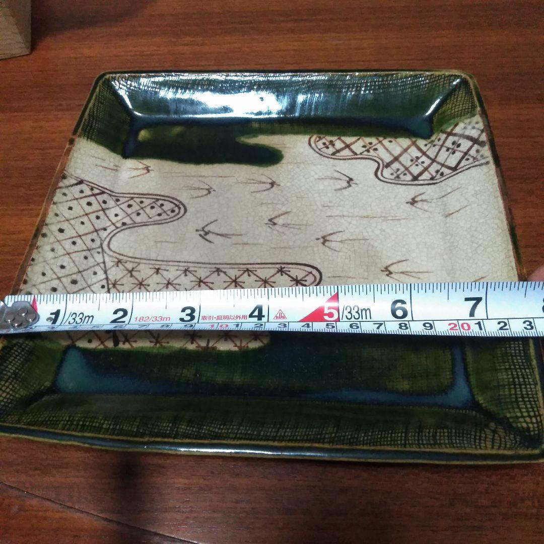 織部　つばめ　四方皿