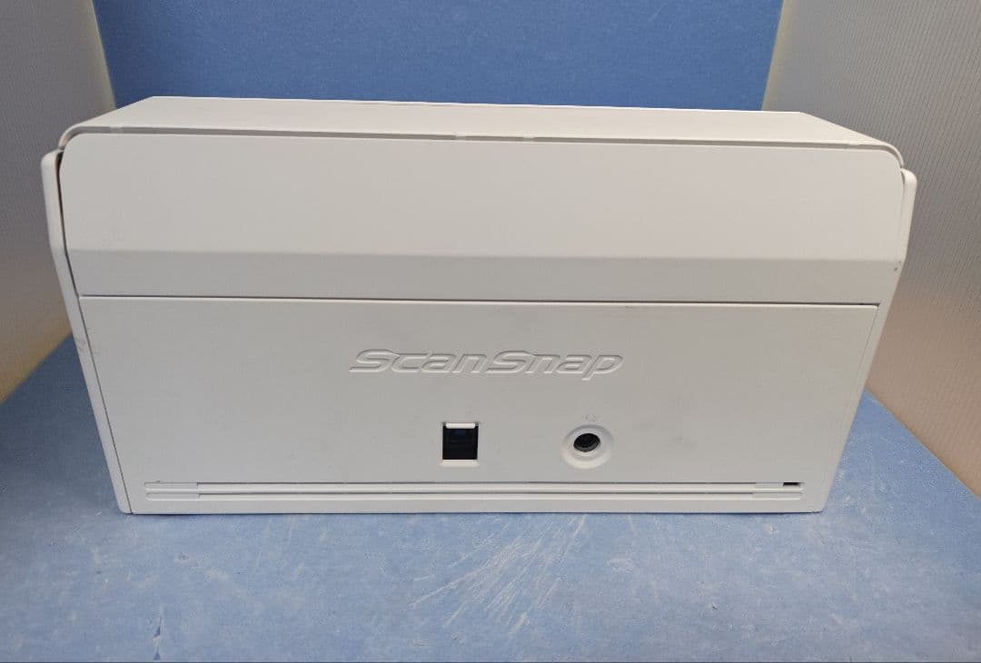たまった書類を一気にスキャン 富士通 ScanSnap iX1500（白）使用並
