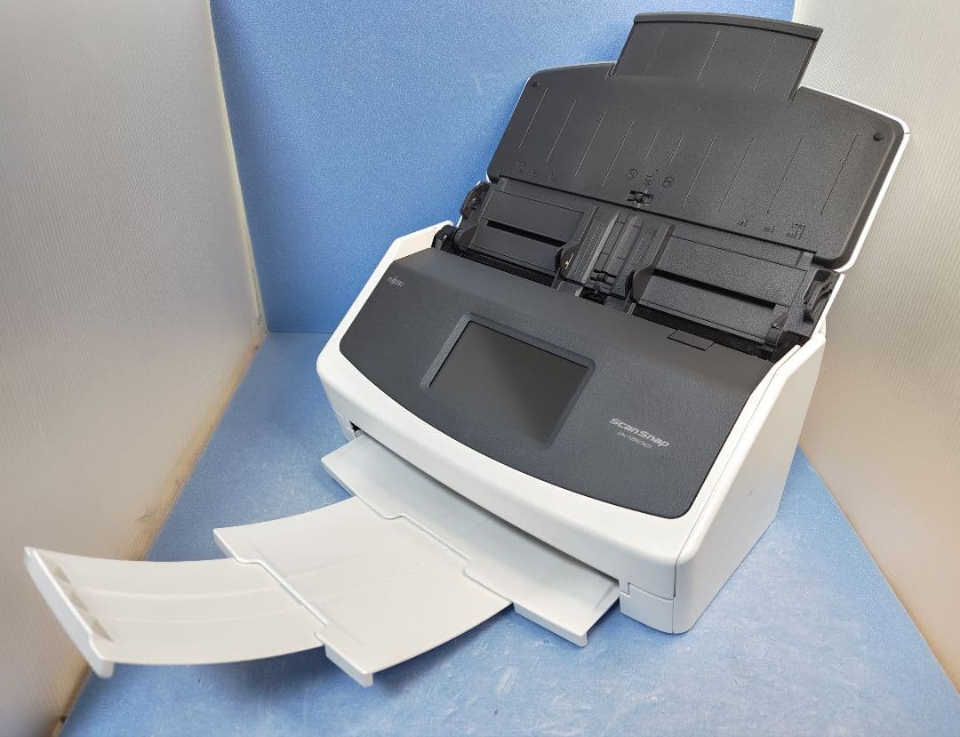 たまった書類を一気にスキャン 富士通 ScanSnap iX1500（白）使用並