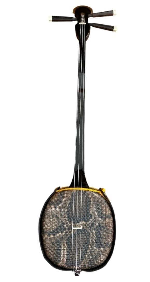 【美品】沖縄 三線 セット 専用ケース・爪付き 送料込み蛇柄　和楽器　蛇柄三線