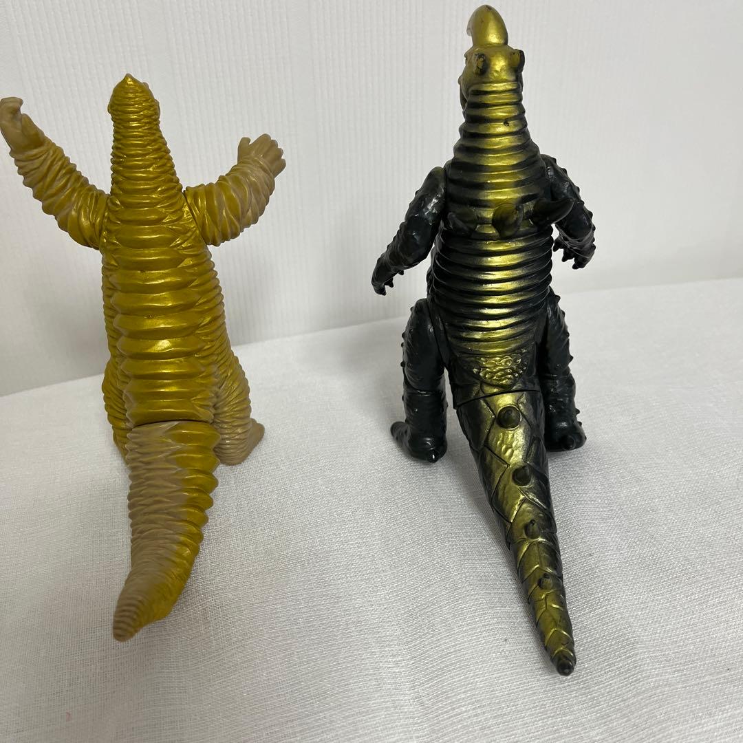 日本製　ウルトラマン怪獣フィギュア　ソフビ　円谷プロ　4体