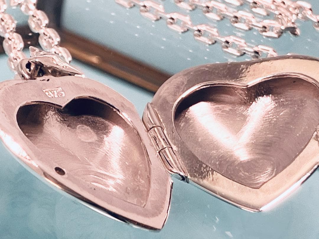 【銀製品】平ハート（花柄）シルバーロケットペンダント