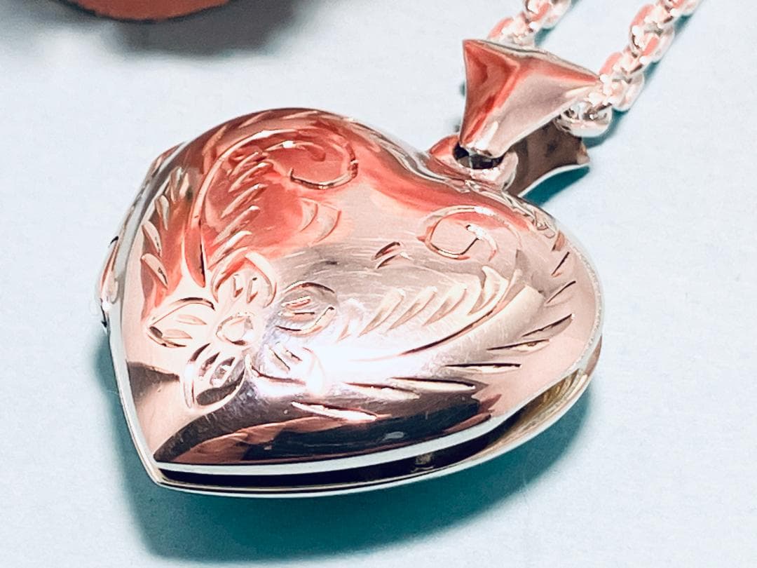 【銀製品】平ハート（花柄）シルバーロケットペンダント