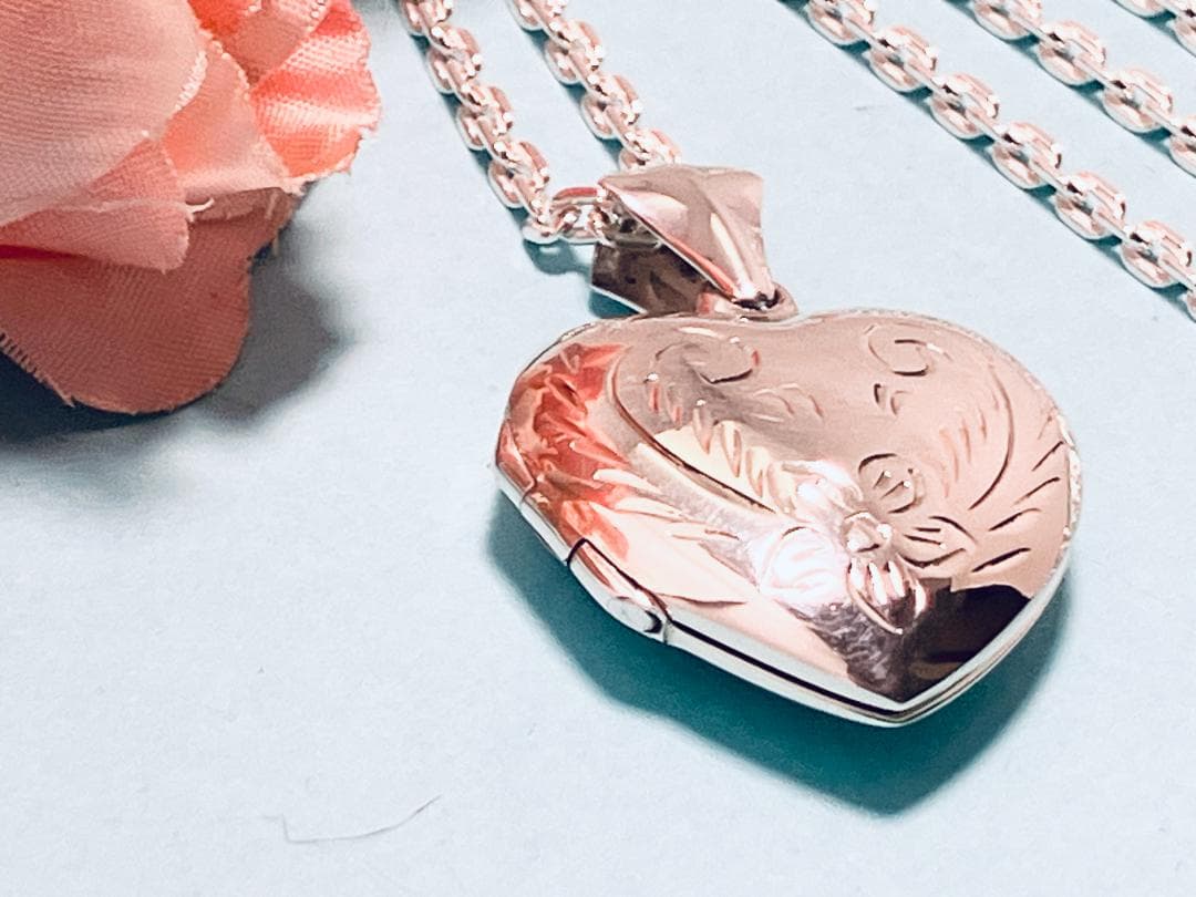 【銀製品】平ハート（花柄）シルバーロケットペンダント