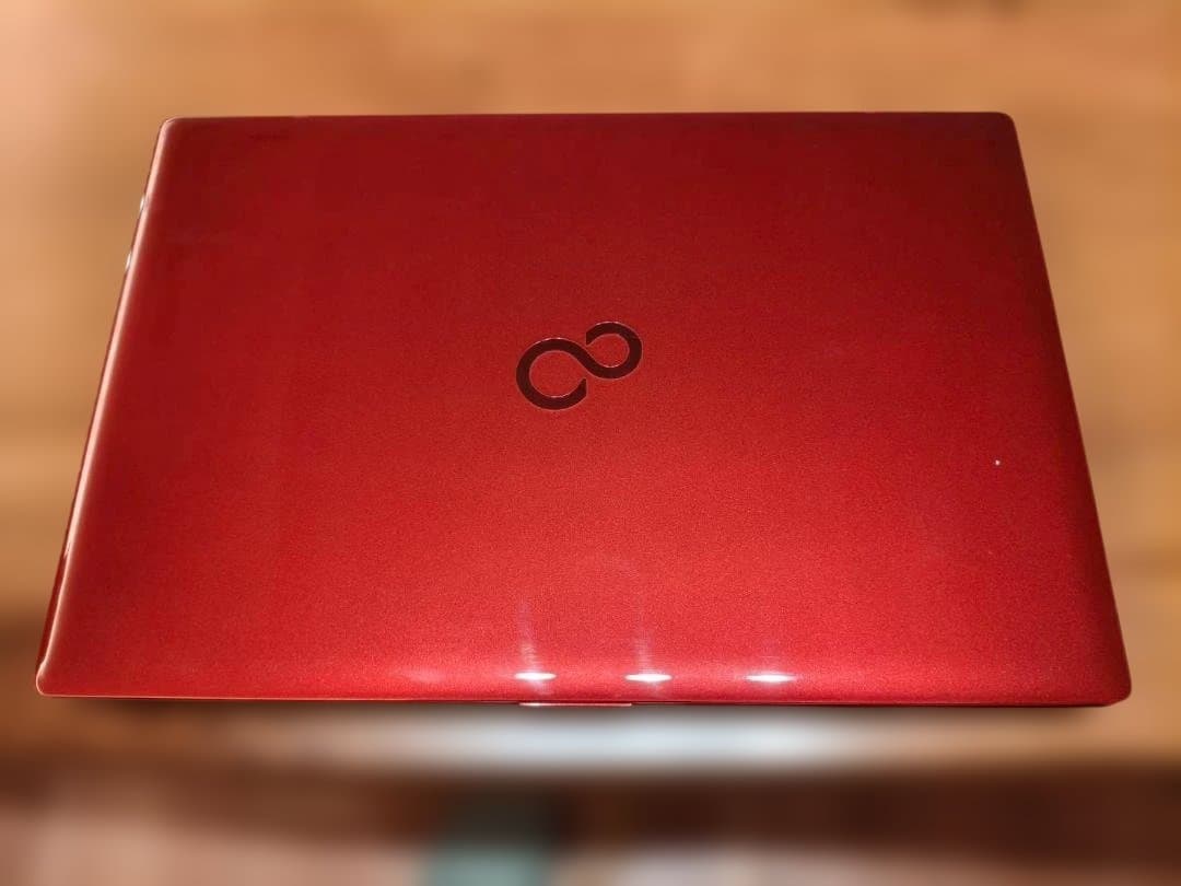 富士通 ノートPC ジャンク扱い　windows11 corei7-8550U