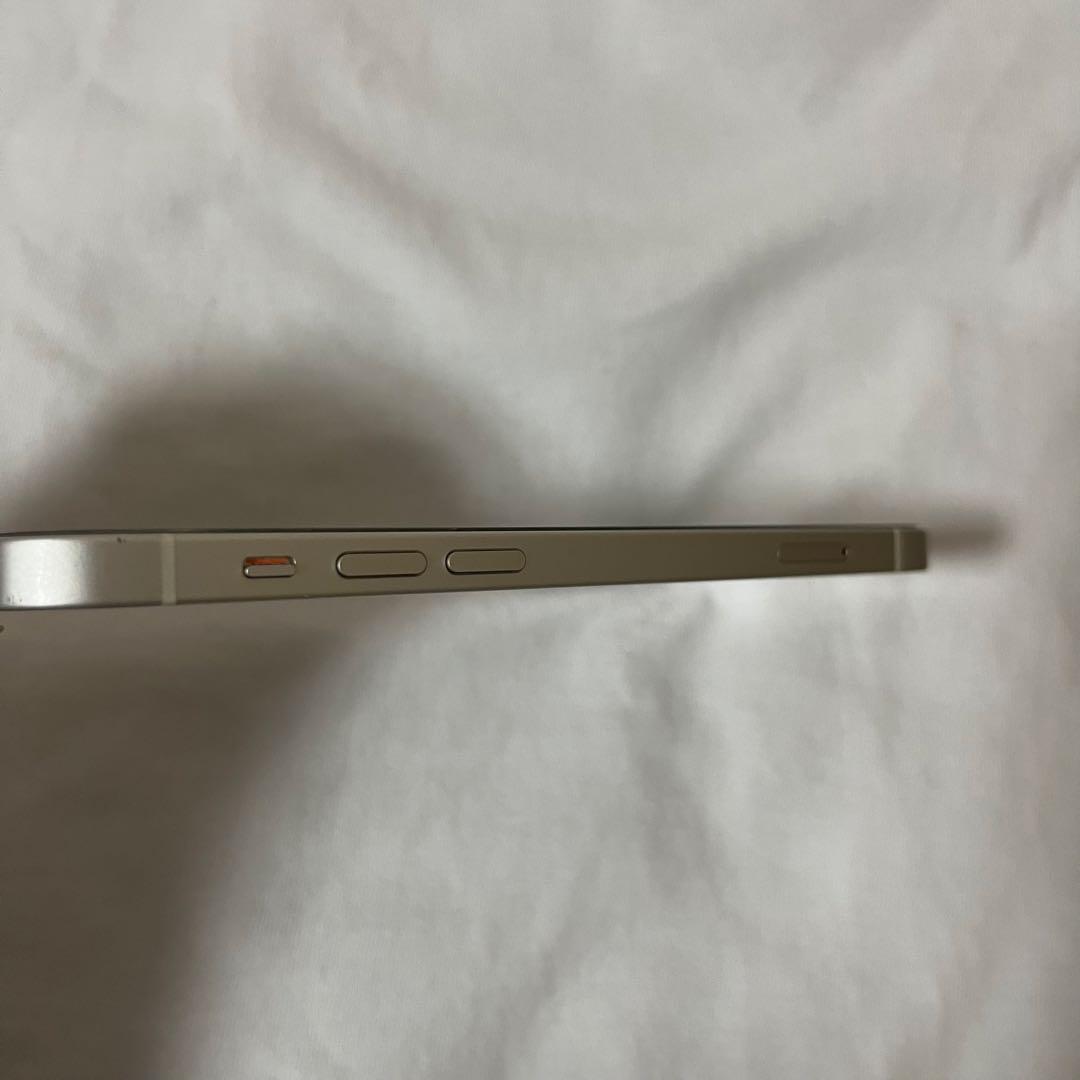 【背面割れあり】Apple iPhone 12 128GB ホワイト 本体