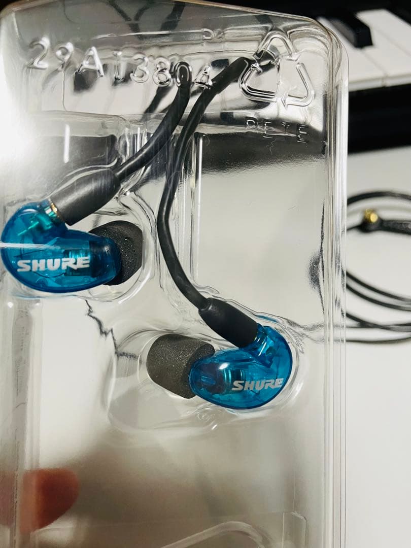 【美品】SHURE SE215 SpecialEdition、付属品完備