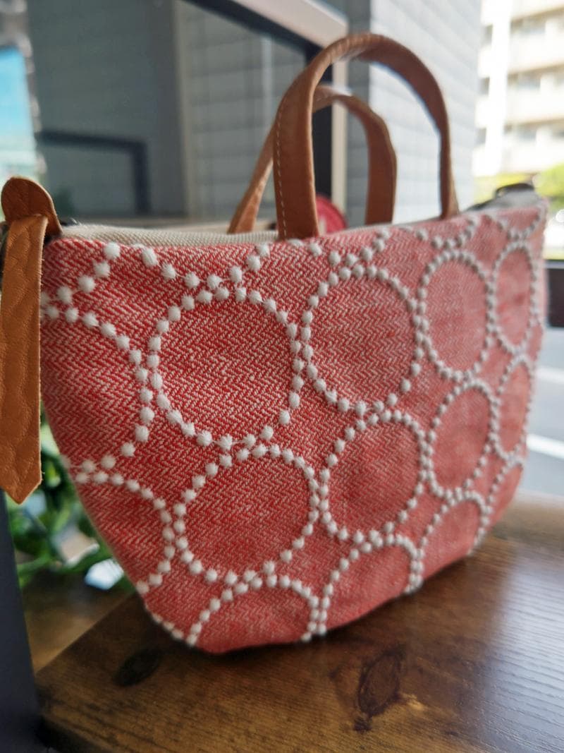 ミナペルホネン/tambourineタンバリンレッド /ミニラウンドショルダー本