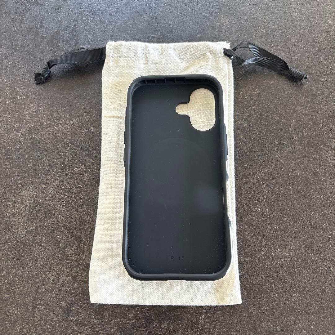 新品・未使用　BURGA （Dune）iPhone17ケース