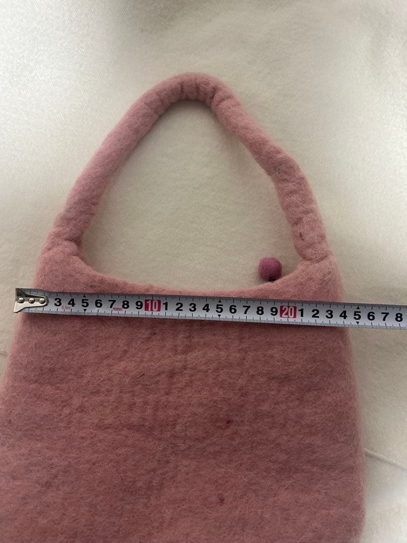 ネパール手作り可愛いフェルトバッグ 風景デザイン，花，草、羊，空，家