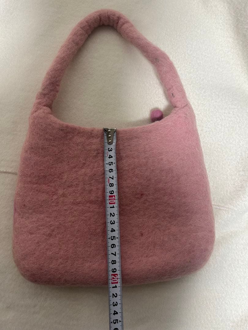 ネパール手作り可愛いフェルトバッグ 風景デザイン，花，草、羊，空，家