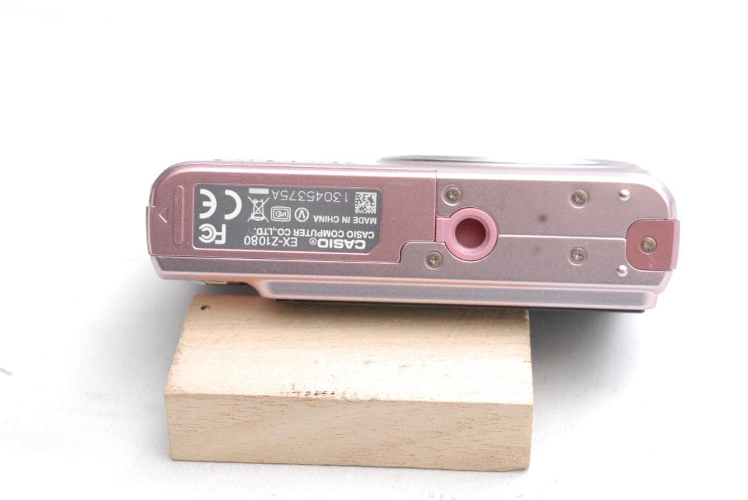 CASIO EXILIM EX-Z1080 (良品）