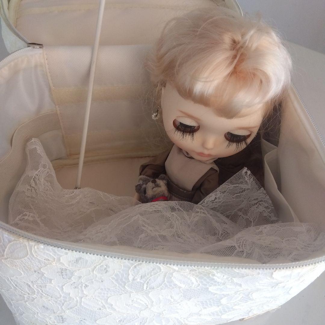 アイシードール　カスタムブライス　白肌　ピンクブロンドゆるふわ　作家様オリジナル