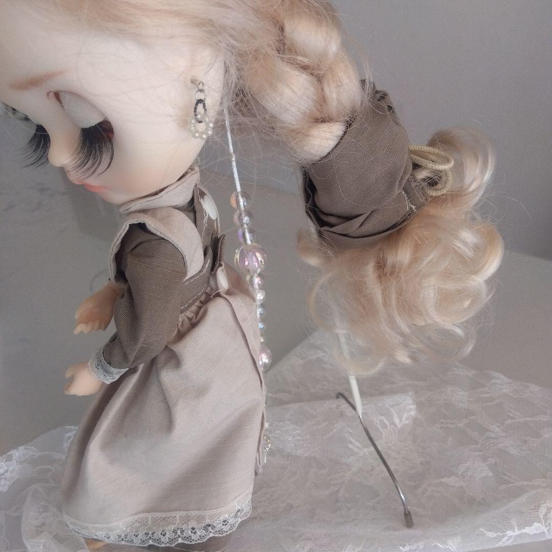 アイシードール　カスタムブライス　白肌　ピンクブロンドゆるふわ　作家様オリジナル