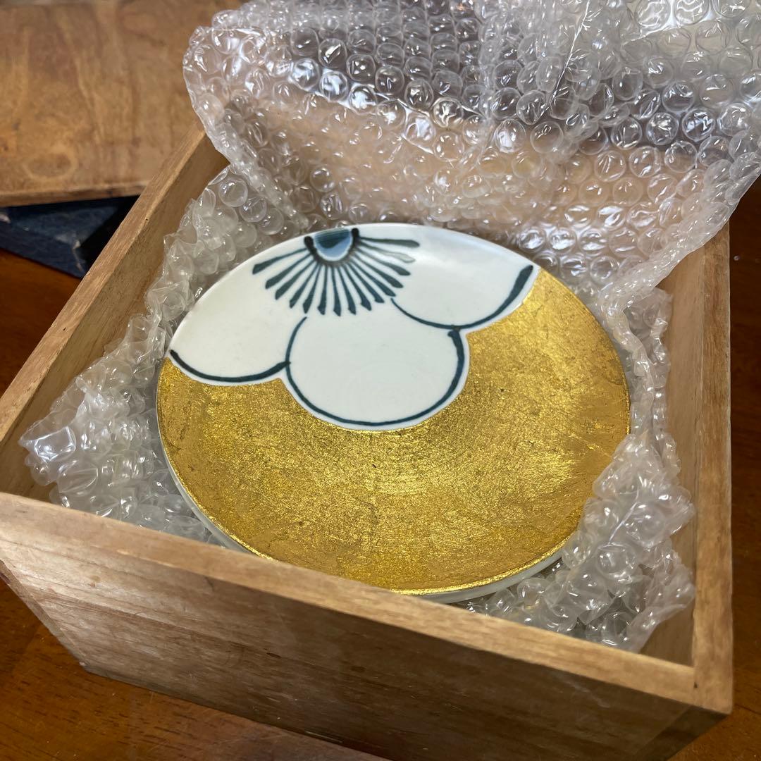 金色装飾の皿 5枚セット