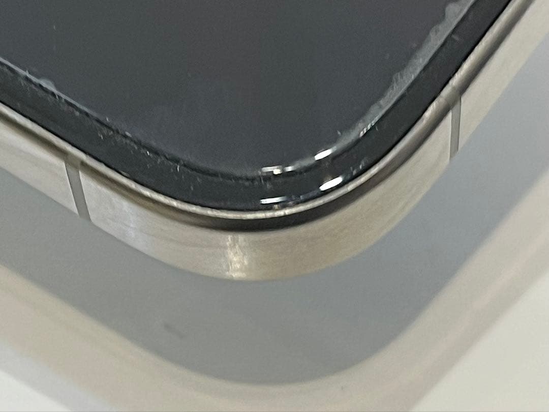 美品　iPhone 15 Pro 256G 89%バッテリー