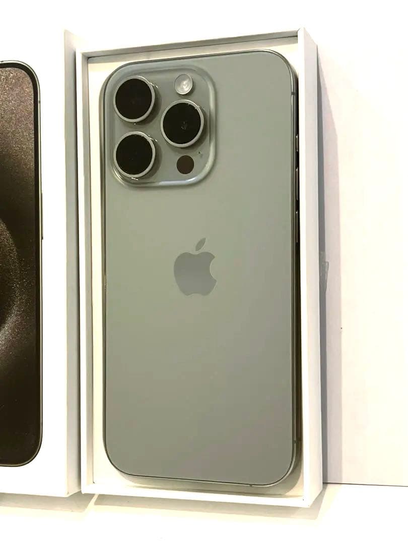 美品　iPhone 15 Pro 256G 89%バッテリー