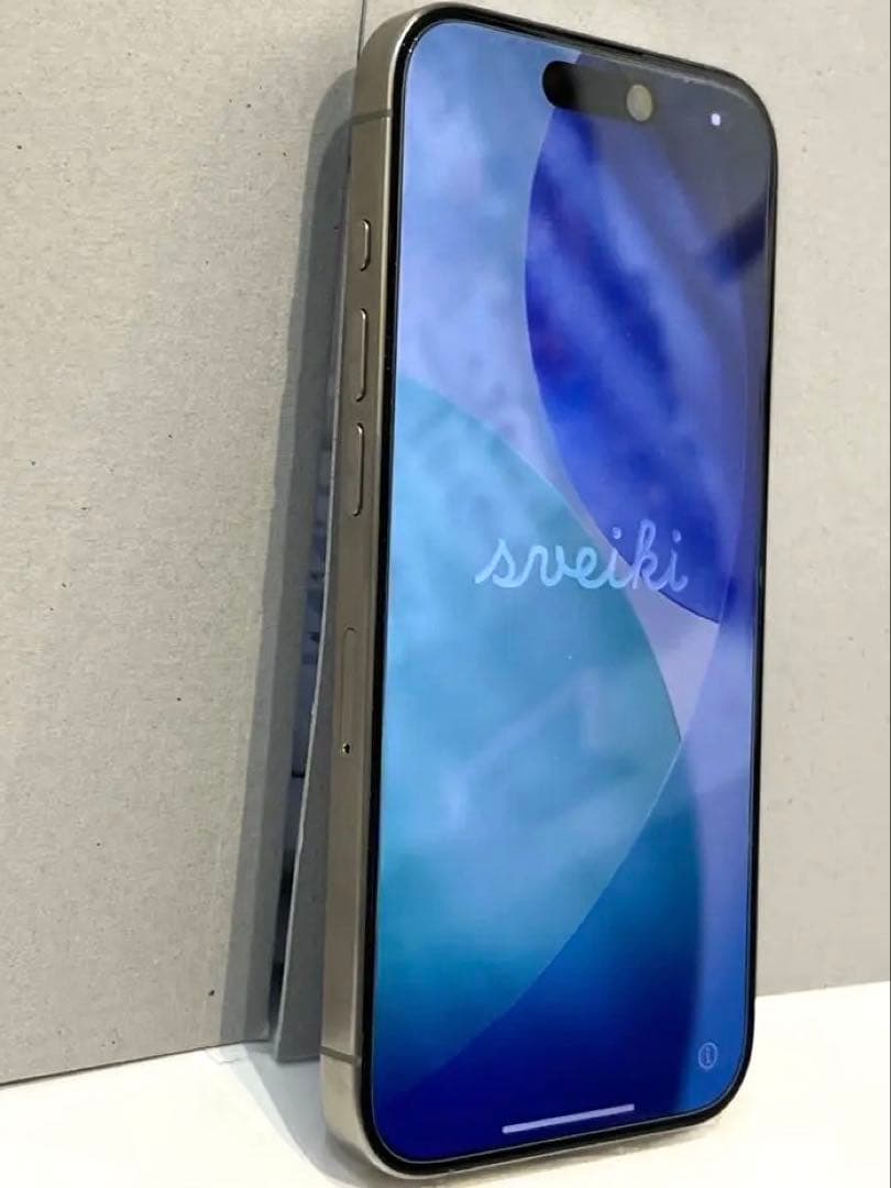 美品　iPhone 15 Pro 256G 89%バッテリー