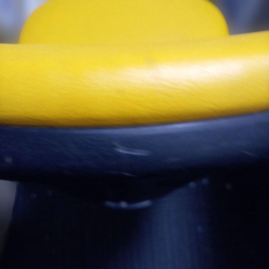 パチンコ店イス　パーラーチェア（オートリターン式）⑯