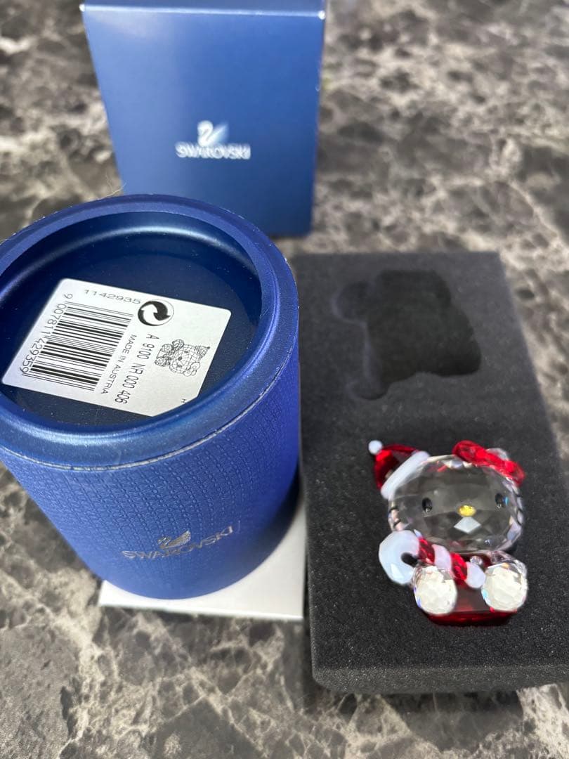 スワロフスキー　ハローキティ