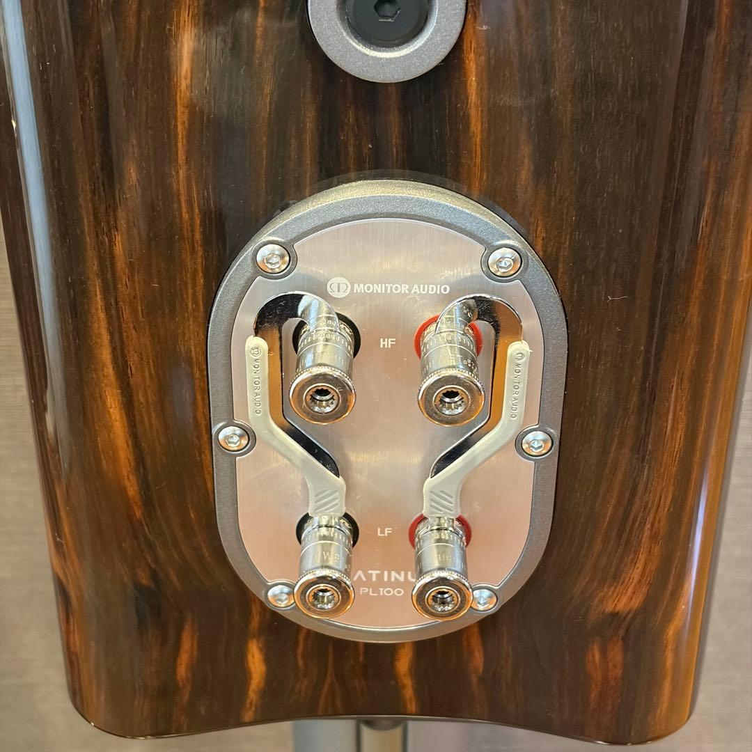 ②右側 MONITOR AUDIO スピーカー PL100 専用スタンドセット