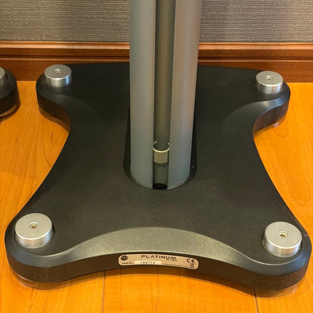 ②右側 MONITOR AUDIO スピーカー PL100 専用スタンドセット